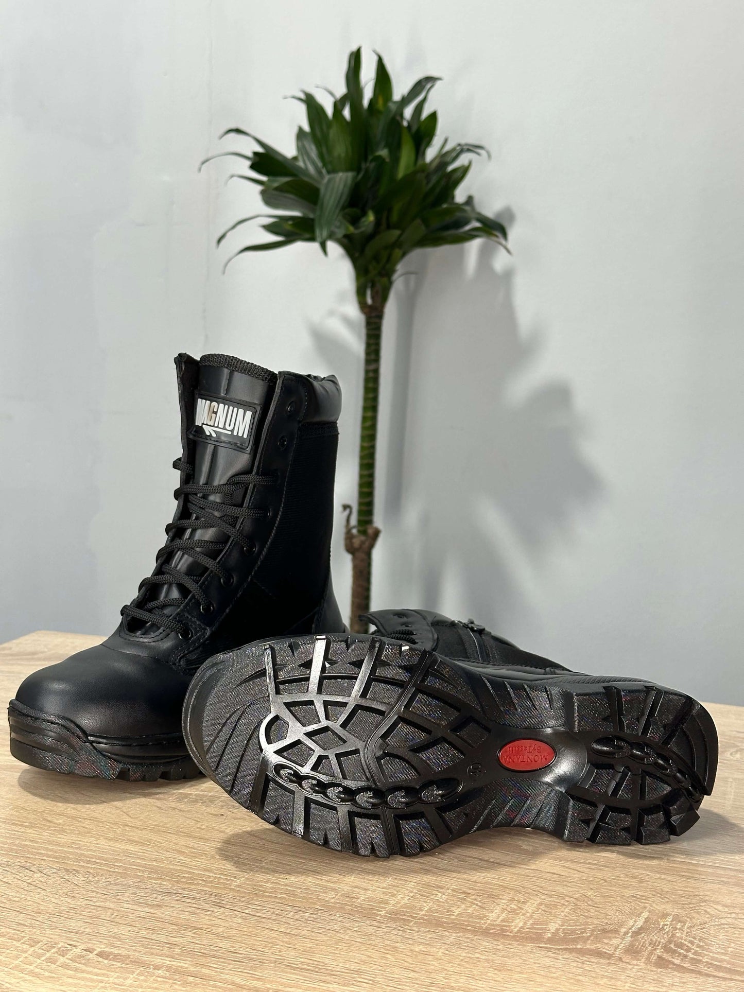 Boots Magnum ( جلد طبيعي% 100)