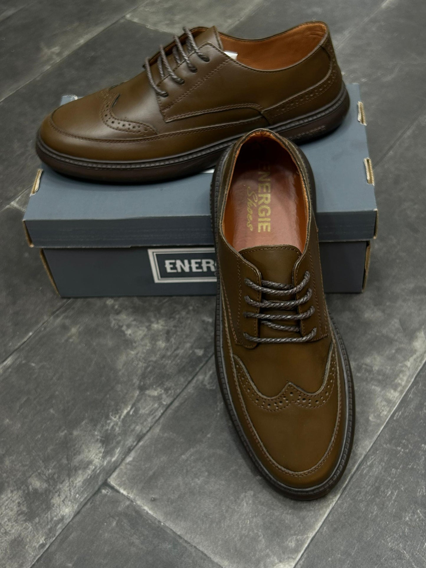 Marron avec Lacet