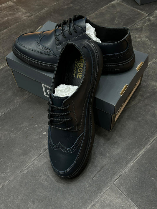 Noir avec Lacet